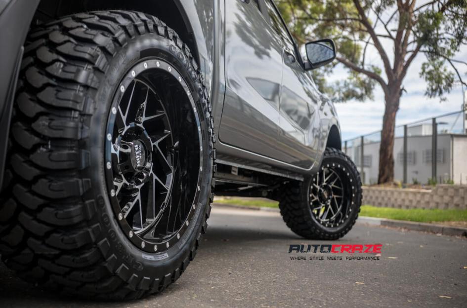 MAZDA BT 50 MO985 GLOSS BLACK MACHINED